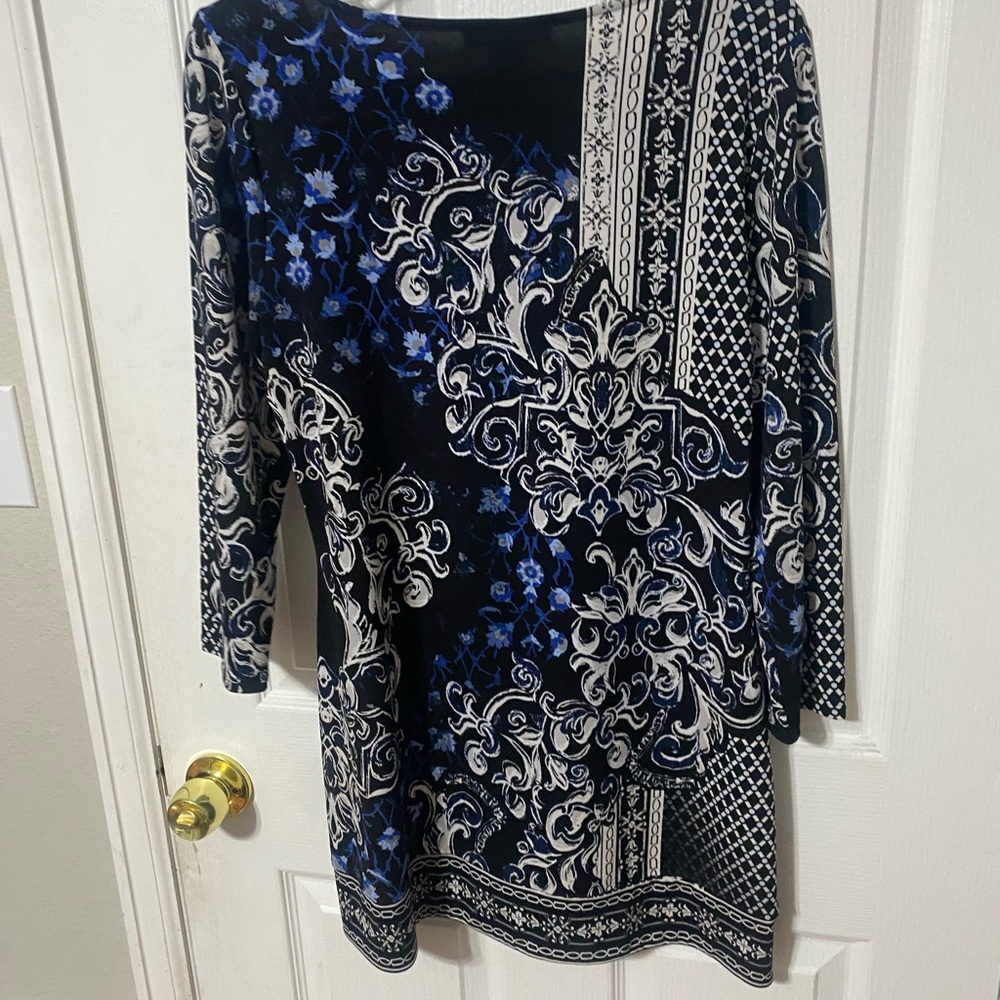 Medium top - Picture 2 of 3